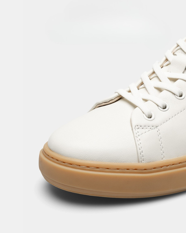 Seville Gum Court Low Sneakers
