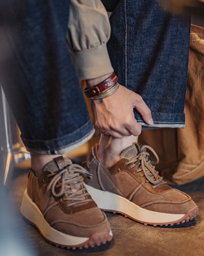 Metropool Suede Runner Sneakers