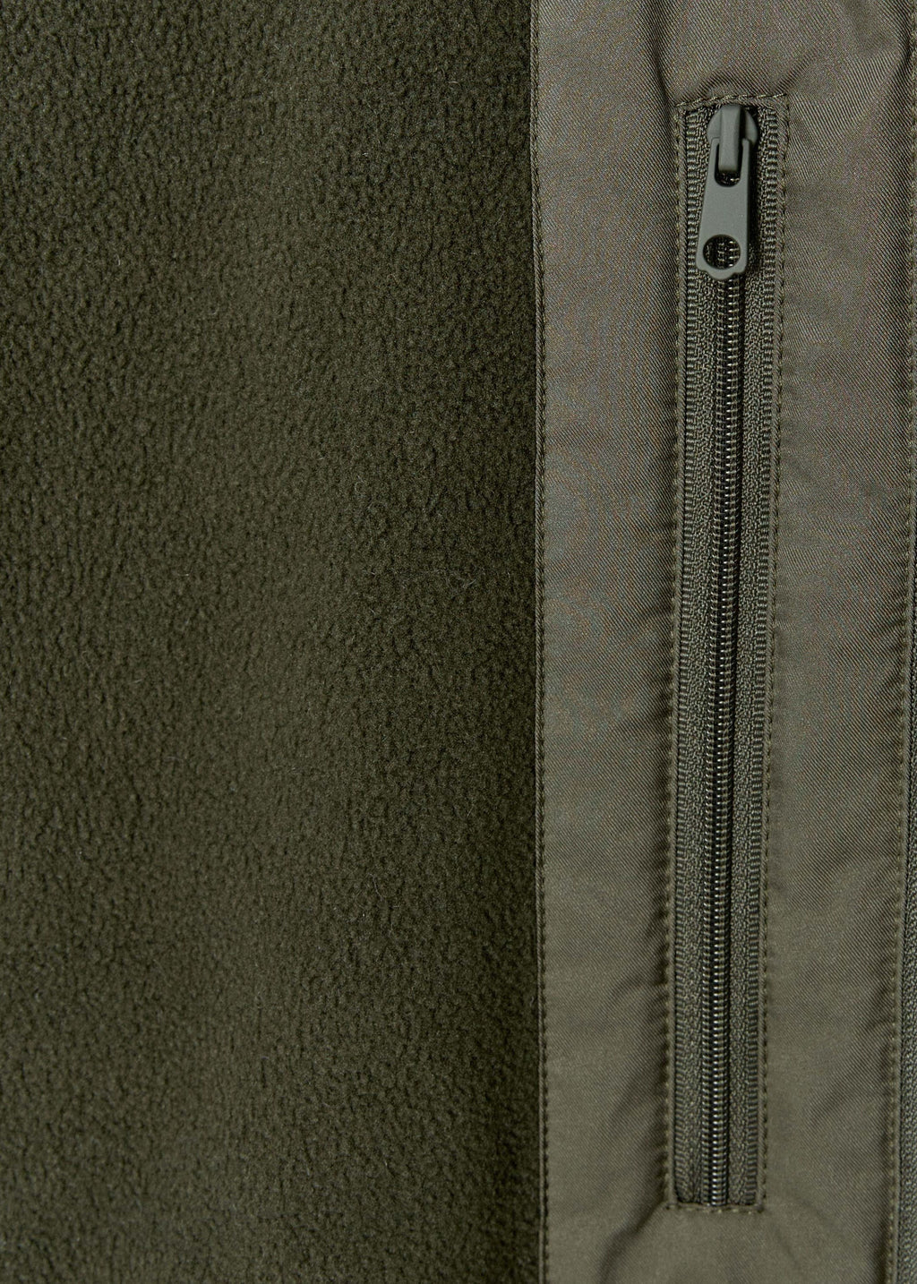 Iconic Windbreaker Jacket Olive