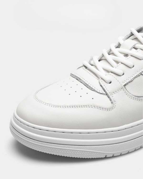 Lyon Court Classic Sneaker